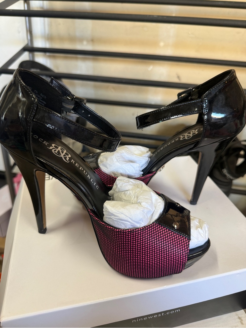 Rock & Republic Black Patent Heels with Pink Accent Platform